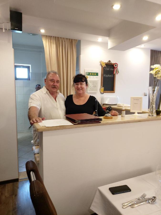 Horvath Fogado Panzio Hotel Szentendre Buitenkant foto
