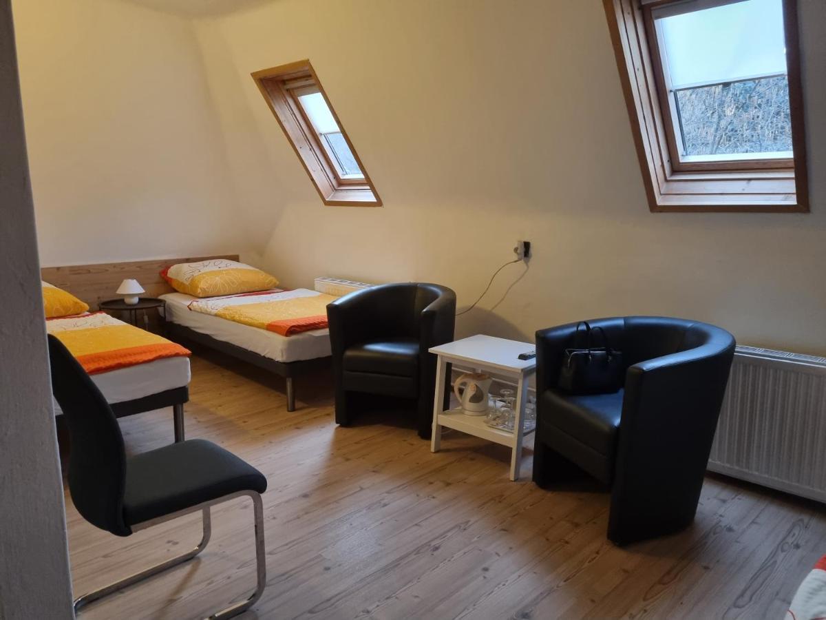 Horvath Fogado Panzio Hotel Szentendre Buitenkant foto