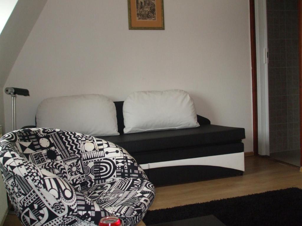 Horvath Fogado Panzio Hotel Szentendre Buitenkant foto