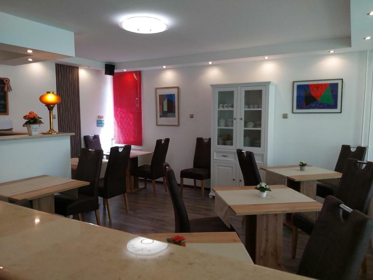 Horvath Fogado Panzio Hotel Szentendre Buitenkant foto